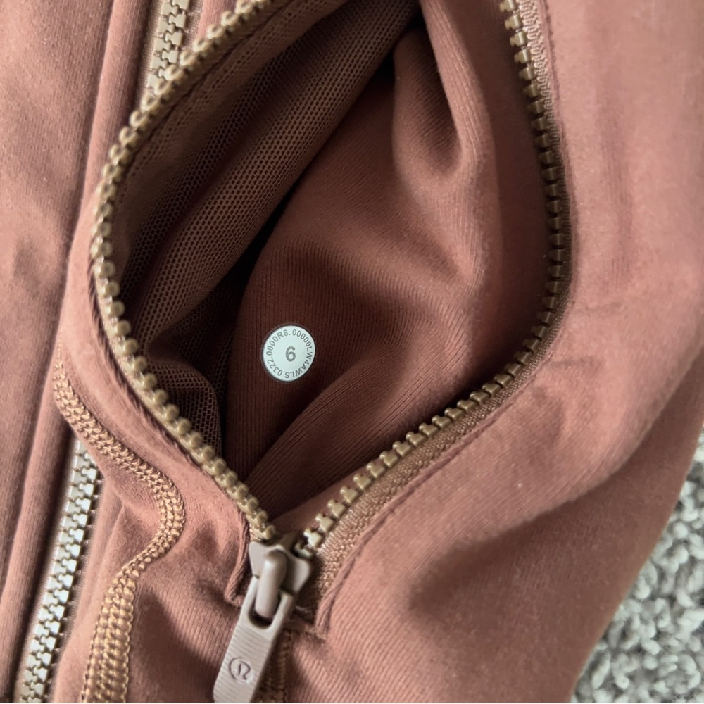 Lululemon define jacket lot - Picture 9 of 10